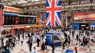 A Walk Through The London Victoria Station London England [upl. by Sarette]